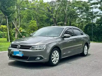 Volkswagen Sagitar · 2013 год