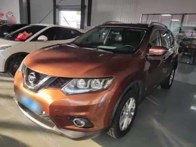 Nissan X-Trail · 2014 год