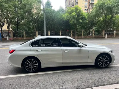 BMW 3 Series 2022, 58000 км, за 146000 CNY - фото 12