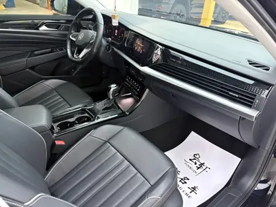 Volkswagen Passat 2022, 31000 км, за 102000 CNY - фото 17