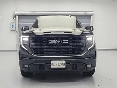 GMC Sierra 2024, 44380 км, за 80220000 KRW