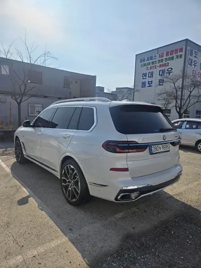 BMW X7 2025, 8500 км, за 151000000 KRW
