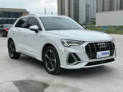 Audi Q3 2022, 25000 км, за 188800 CNY