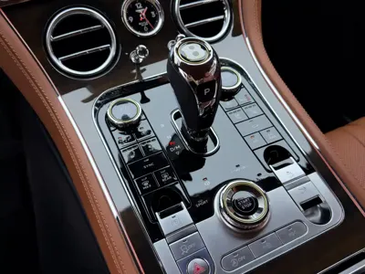 Bentley Continental 2020, 32500 км, за 1765000 CNY - фото 21