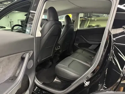 Tesla Model Y 2022, 75000 км, за 158800 CNY - фото 8