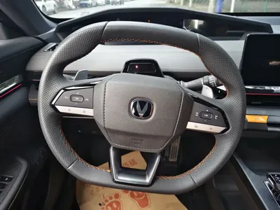 Changan UNI-V 2024, 15000 км, за 67700 CNY - фото 4