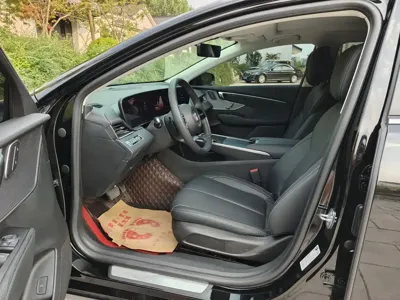 Buick LaCrosse 2023, 65000 км, за 109800 CNY - фото 8