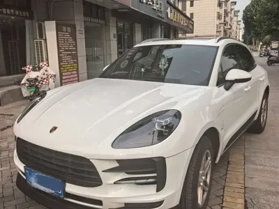 Porsche Macan · 2020 год