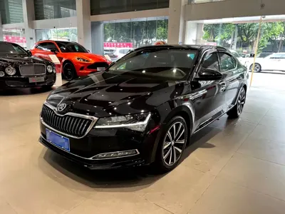 Skoda Superb · 2023 год
