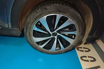 BYD Song PLUS New Energy 2023, 27300 км, за 97306.13 CNY - фото 8