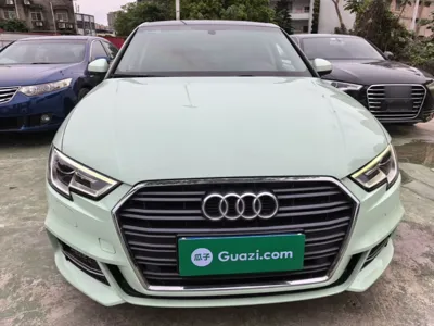 Audi A3 2017, 82200 км, за 73972.84 CNY