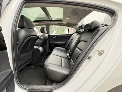 Kia K4 2015, 170000 км, за 23800 CNY - фото 6