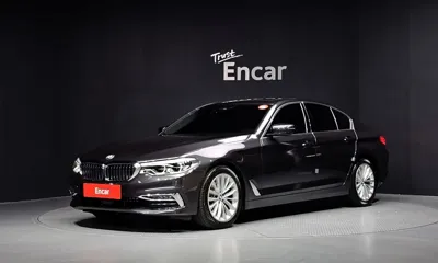 BMW 5-Series · 2019 год