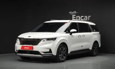 Kia Canival · 2021 год