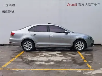 Volkswagen Sagitar 2015, 128000 км, за 33800 CNY