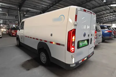 Foton Intelligent Blue Elf E7 2023, 200 км, за 84267.63 CNY - фото 4