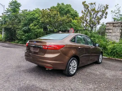 Ford Escort 2015, 82400 км, за 20600 CNY - фото 12