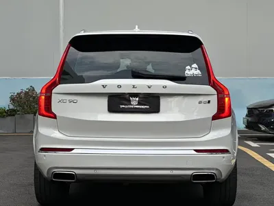 Volvo XC90 2021, 60000 км, за 189800 CNY