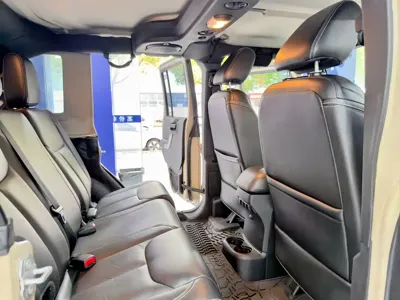 Jeep Wrangler 2016, 120000 км, за 96800 CNY - фото 15