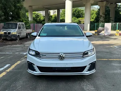 Volkswagen Bora EV 2020, 64000 км, за 43600 CNY