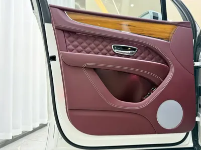 Bentley Bentayga 2021, 40000 км, за 1758000 CNY