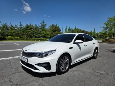 Kia K5 · 2019 год