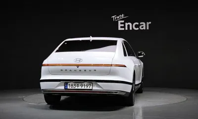 Hyundai Grandeur 2023, 47548 км, за 33200000 KRW