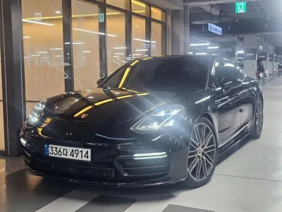 Porsche Panamera · 2018 год