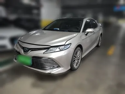 Toyota Camry 2019, 58099 км, за 105971.64 CNY - фото 1