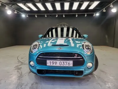 MINI Cooper Convertible 2017, 99184 км, за 13800000 KRW - фото 2