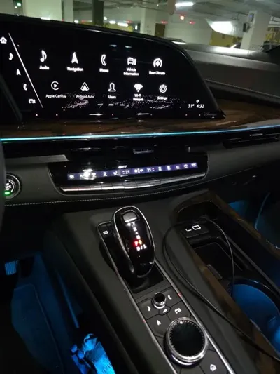 Cadillac Escalade 2021, 60000 км, за 89920000 KRW - фото 9
