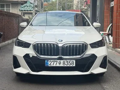 BMW 5-Series · 2026 год
