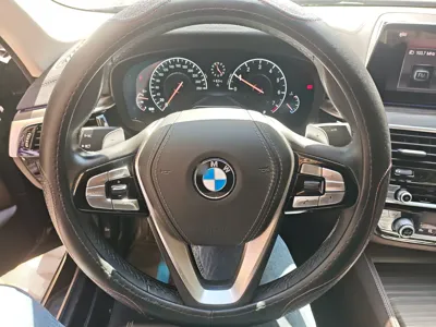 BMW 5 Series 2019, 63000 км, за 210115.43 CNY - фото 9