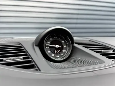 Porsche Panamera 2025, 14000 км, за 958000 CNY - фото 8