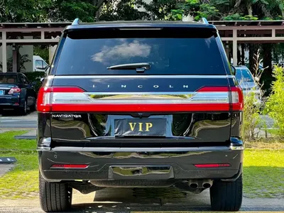 Lincoln Navigator 2020, 120000 км, за 358000 CNY