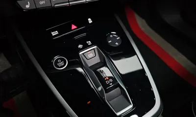 Audi Q4 e-tron 2025, 22405 км, за 47700000 KRW - фото 9