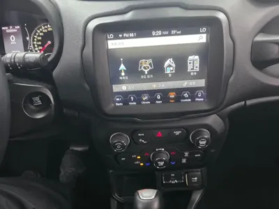 Jeep Renegade 2018, 89000 км, за 9900000 KRW - фото 11