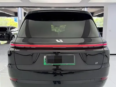 Li Auto Li L9 2023, 67000 км, за 259800 CNY