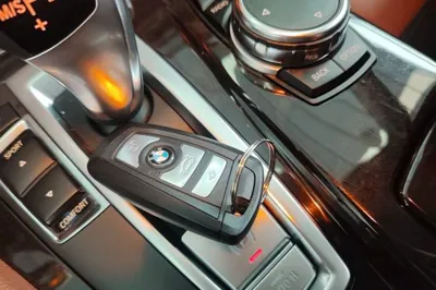 BMW 5 Series 2014, 139000 км, за 110501.38 CNY - фото 37