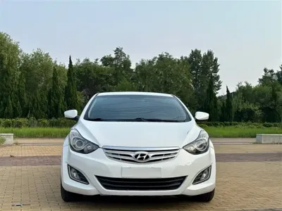 Hyundai Elantra Langdong 2014, 90000 км, за 18800 CNY