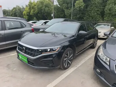Volkswagen Passat · 2023 год