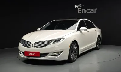 Lincoln MKZ · 2015 год