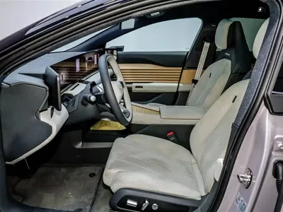 奥迪AUDI 奥迪E5 Sportback 2025, 8800 км, за 252000 CNY - фото 10