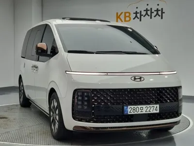 Hyundai Staria 2023, 5300 км, за 77750000 KRW