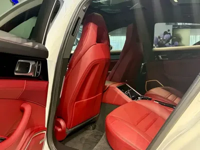 Porsche Panamera 2022, 52000 км, за 618800 CNY - фото 11