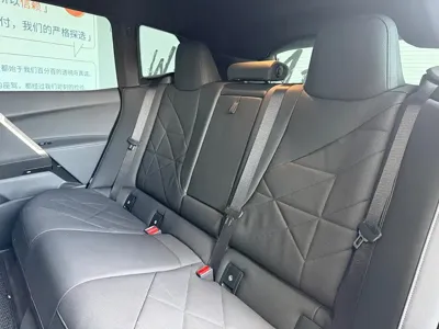 BMW iX 2023, 41000 км, за 239800 CNY - фото 9