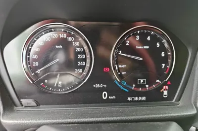 BMW 1 Series 2019, 107200 км, за 55954.09 CNY - фото 11