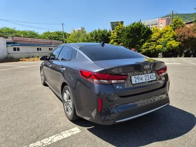 Kia K5 2017, 90000 км, за 10900000 KRW
