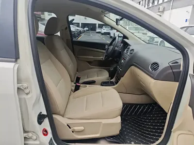 Ford Focus 2014, 120000 км, за 9800 CNY - фото 12