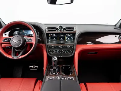Bentley Bentayga 2023, 12000 км, за 2280000 CNY - фото 8